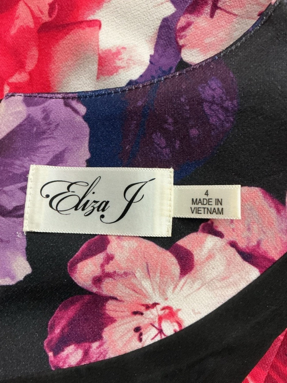 Eliza J Floral Fit & Flare Dress Size 4 Short Sleeve Navy Pink Purple A Line - Picture 5 of 7